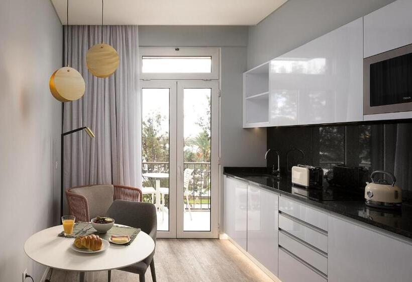 Номер Deluxe Вид на Море, King David Suites By Madeira Sun Travel