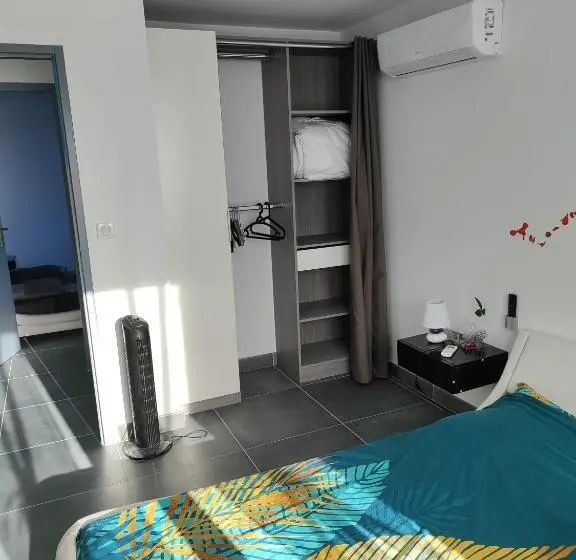 バルコニー付き１ベッドルームアパートメント, Villa Collections Appartement Trois Chambres