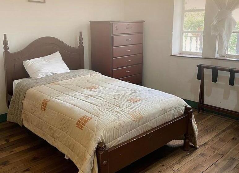 غرفة عائلية, Casa Macondo