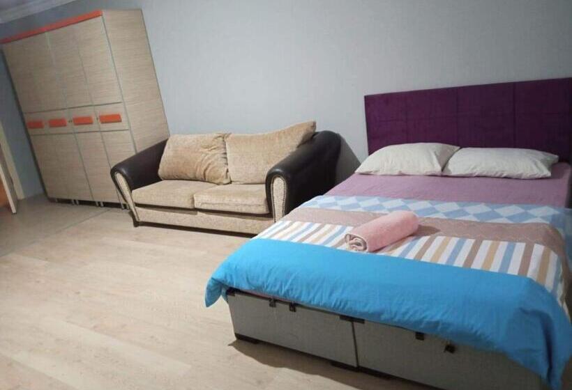 غرفة كومفورت ثلاثية, Bulut Otel