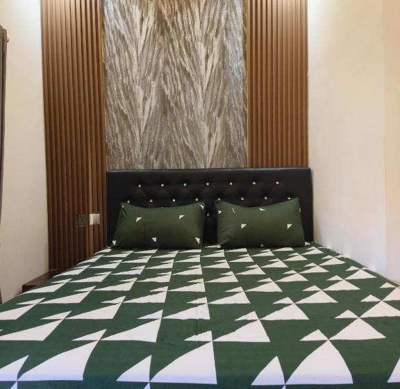 اتاق استاندارد, Justin Guest House