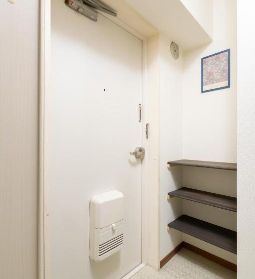 דירת חדר, グランシャーギ