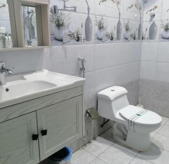 سوییت اجرایی, رند7