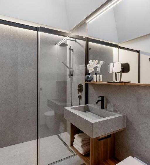 Четырехместный Номер Стандарт, 3 Vie Restaurant & Rooms