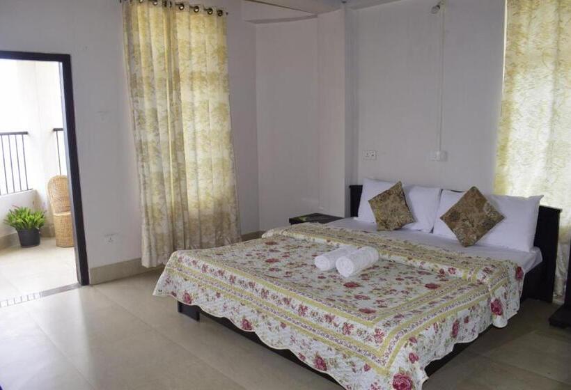 スイート, Eden , Kohima