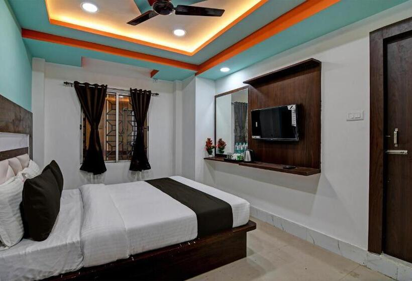 三人经典房间, Airport Palace