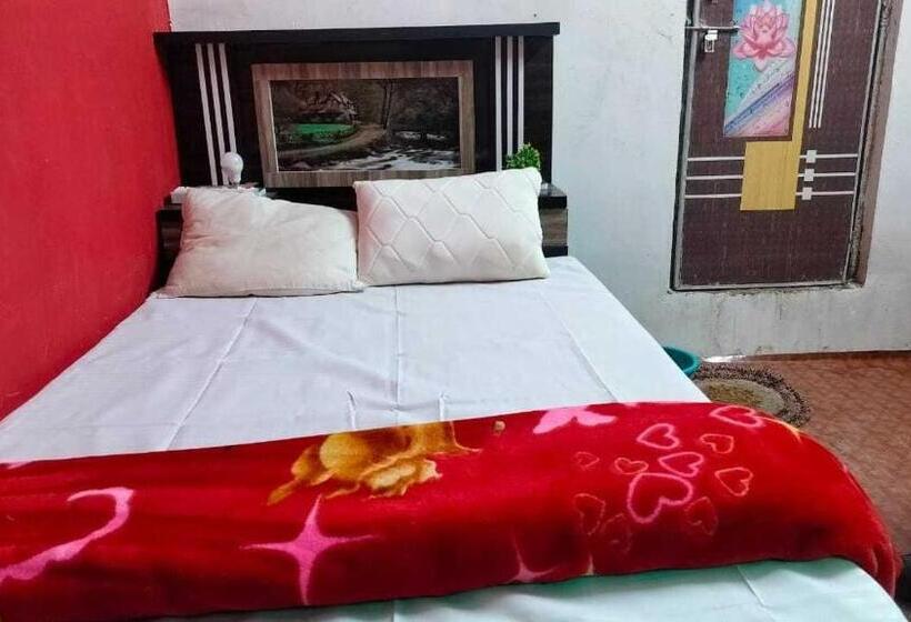 Трехместный Номер Классика, Oyo Indian