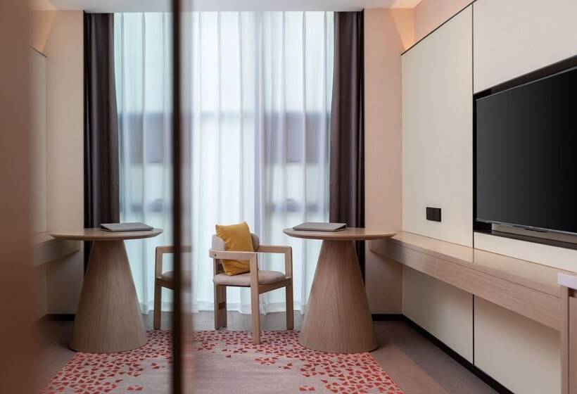 חדר דלוקס, Ramada By Wyndham Honghe Kaiyuan