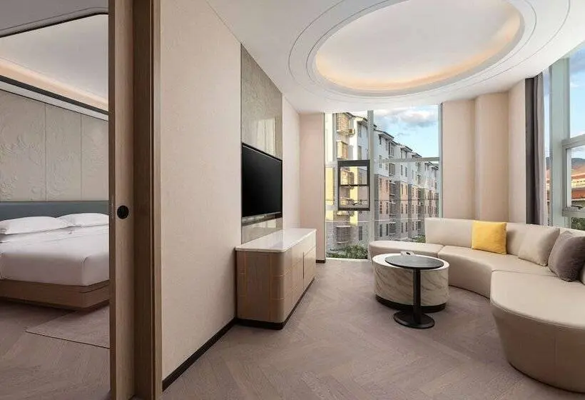 Deluxe-sviitti, Ramada By Wyndham Honghe Kaiyuan