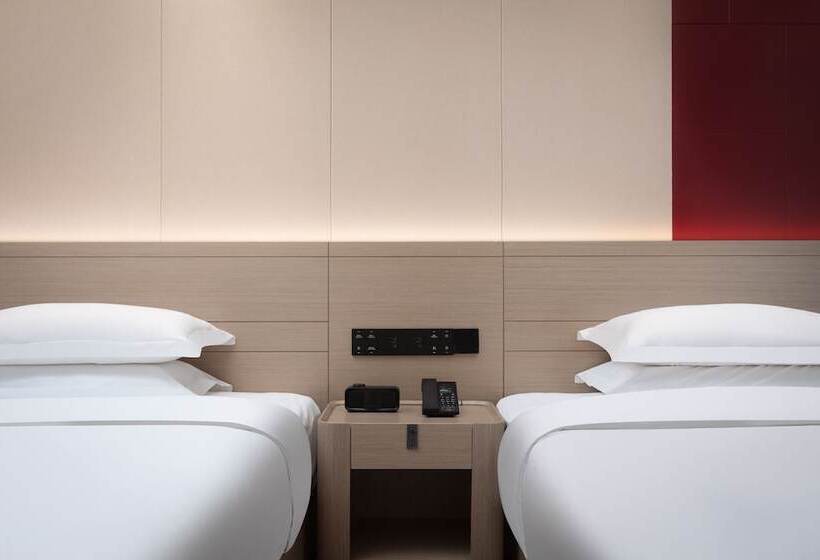 חדר דלוקס, Ramada By Wyndham Honghe Kaiyuan