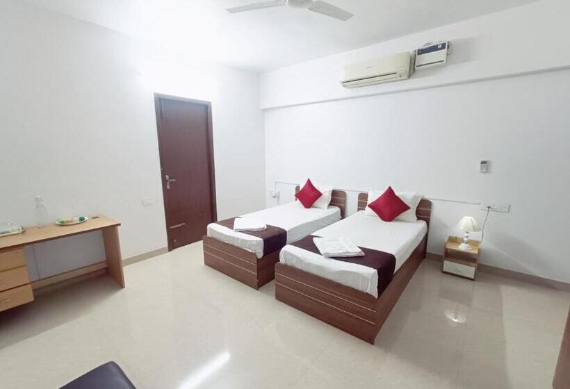 Номер Deluxe, Ramya Residency Porur