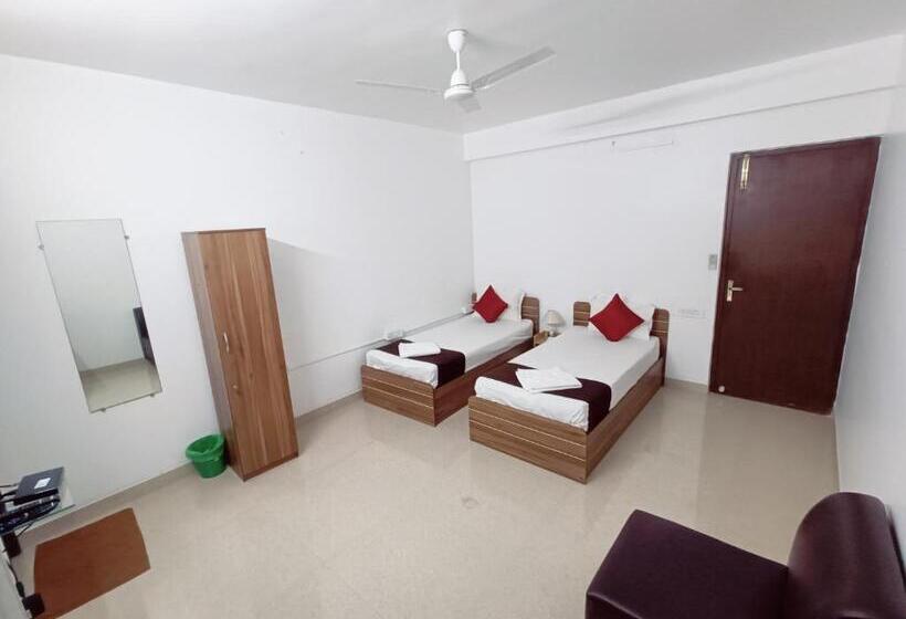 Номер Deluxe, Ramya Residency Porur