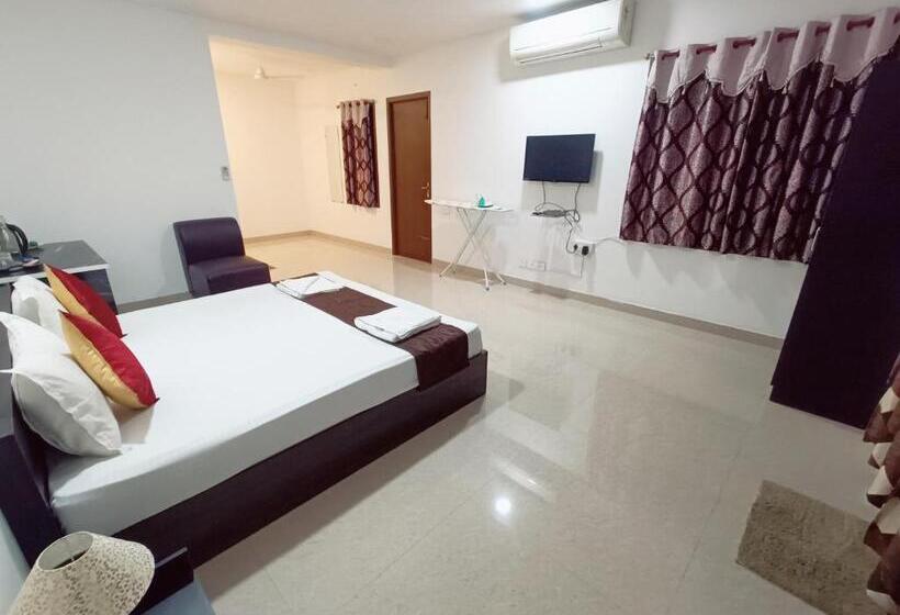 Deluxe Suite King Bed, Ramya Residency Porur