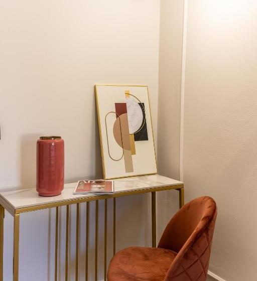 اتاق استاندارد, Leovinci Rooms