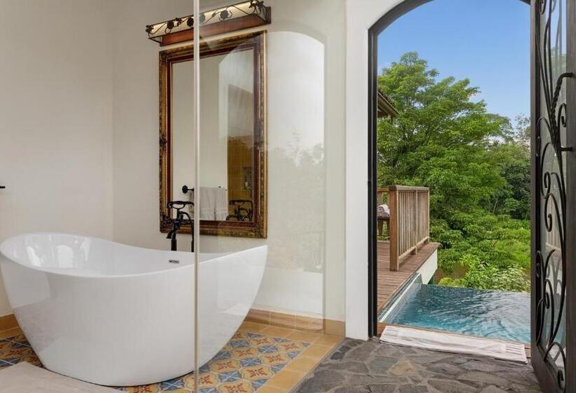 غرفة ديلوكس سرير كينج, El Lugar