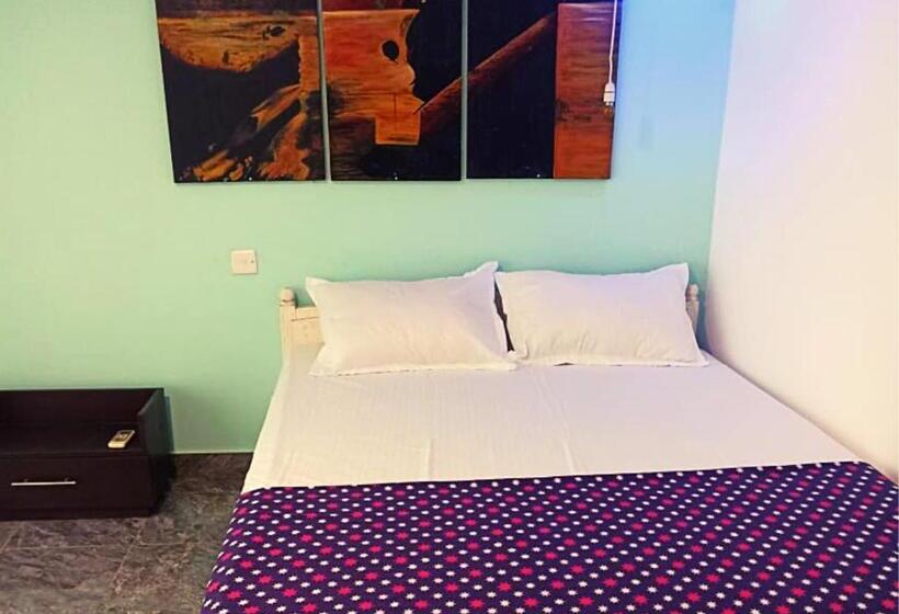 اتاق اکونومی, Ceylon Heritage