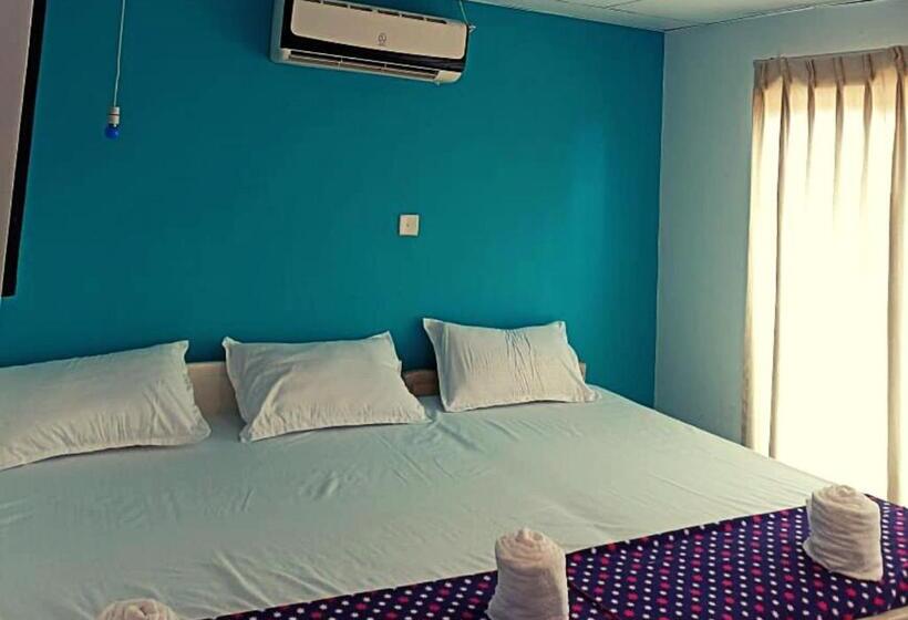 اتاق ساده سه‌ نفره, Ceylon Heritage