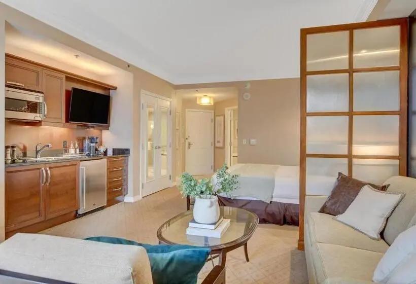 Juniorsviitti Parveke, Balcony Strip View Suite  Mgm Signature Tower 3