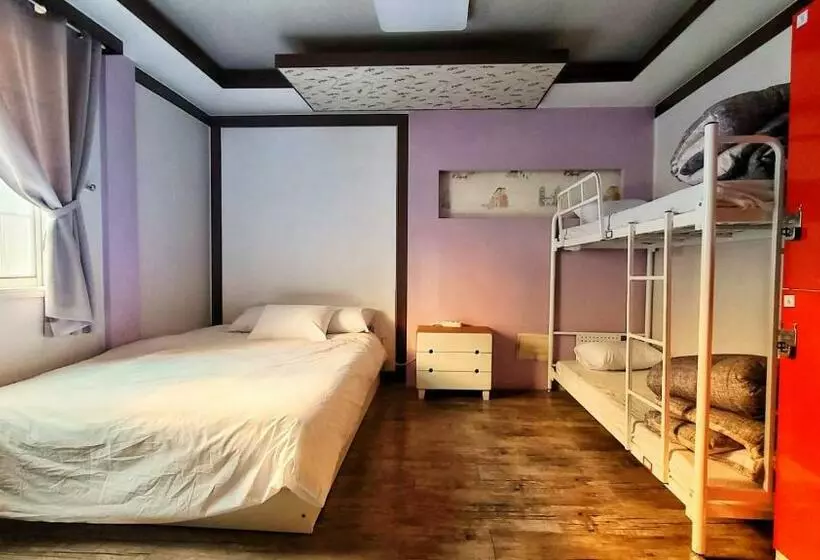 اتاق لوکس, Kimchee Busan Downtown Guesthouse