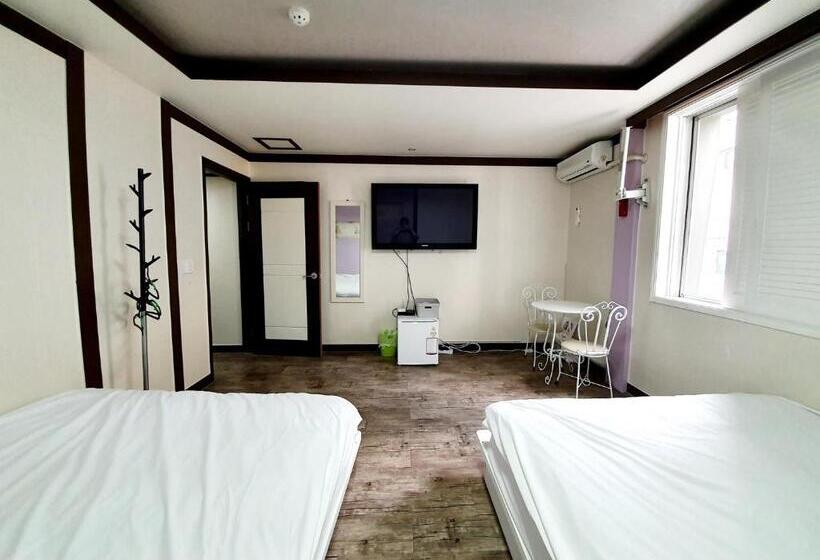 اتاق لوکس چهار تخته, Kimchee Busan Downtown Guesthouse