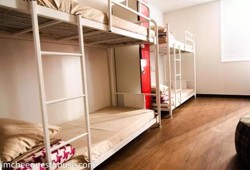 تختخواب در اتاق مشترک, Kimchee Busan Downtown Guesthouse