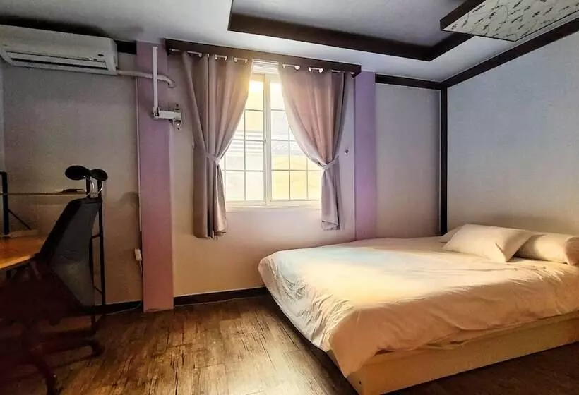 اتاق لوکس, Kimchee Busan Downtown Guesthouse