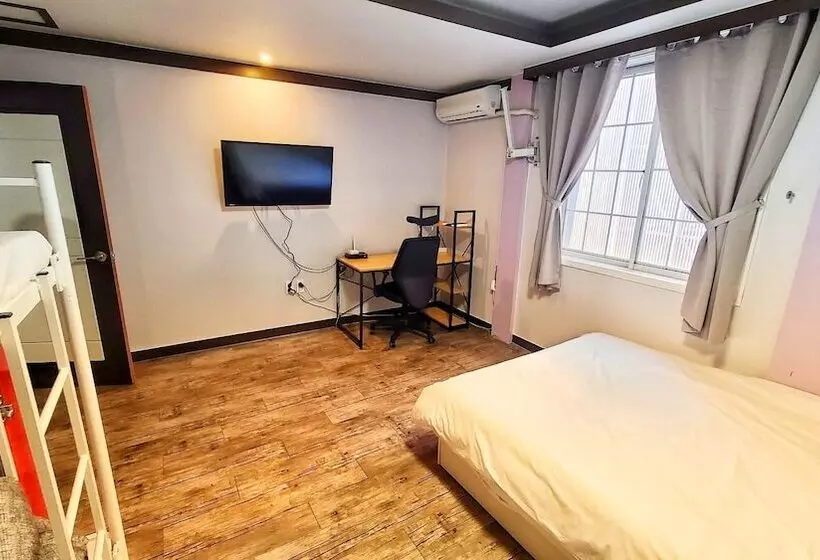 اتاق لوکس چهار تخته, Kimchee Busan Downtown Guesthouse