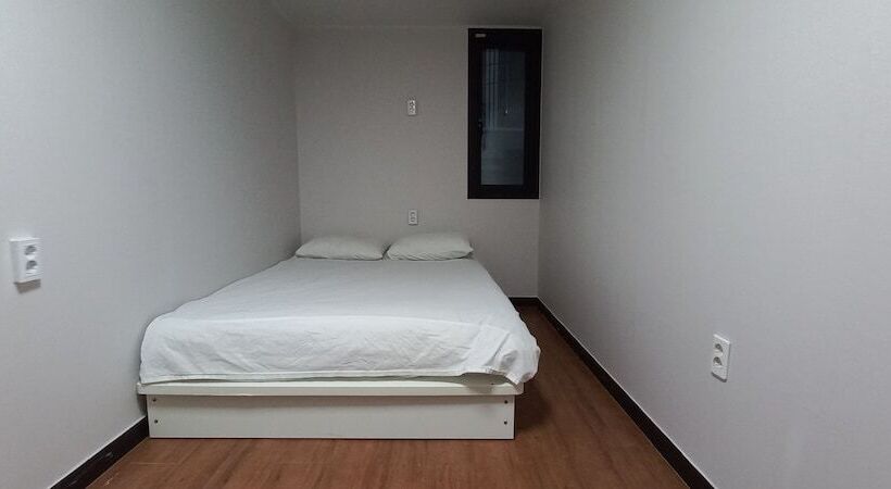 اتاق استاندارد با سرویس بهداشتی مشترک, Kimchee Busan Downtown Guesthouse