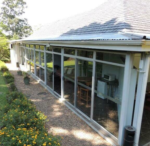 اتاق استاندارد, Dunranch House