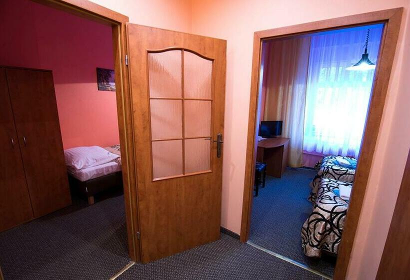 4인용 스탠다드 룸, Ośrodek Wypoczynkowy Olimp