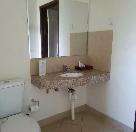 اتاق استاندارد با چشم‌انداز باغ, Ufulu Gardens