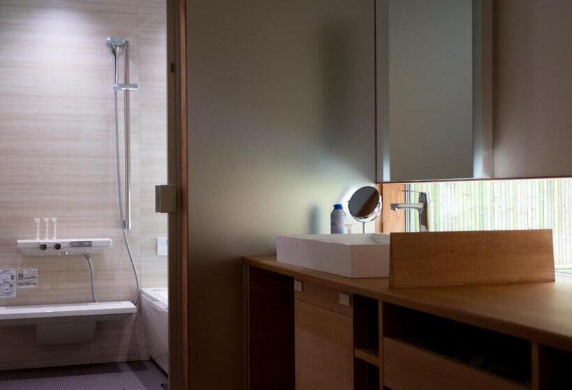 اتاق استاندارد سه تخته با چشم‌انداز باغ, Maki No Oto Kanazawa