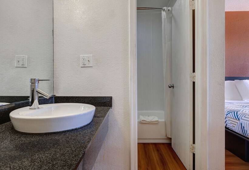 デラックスルーム, Motel 6 Rolla, Mo