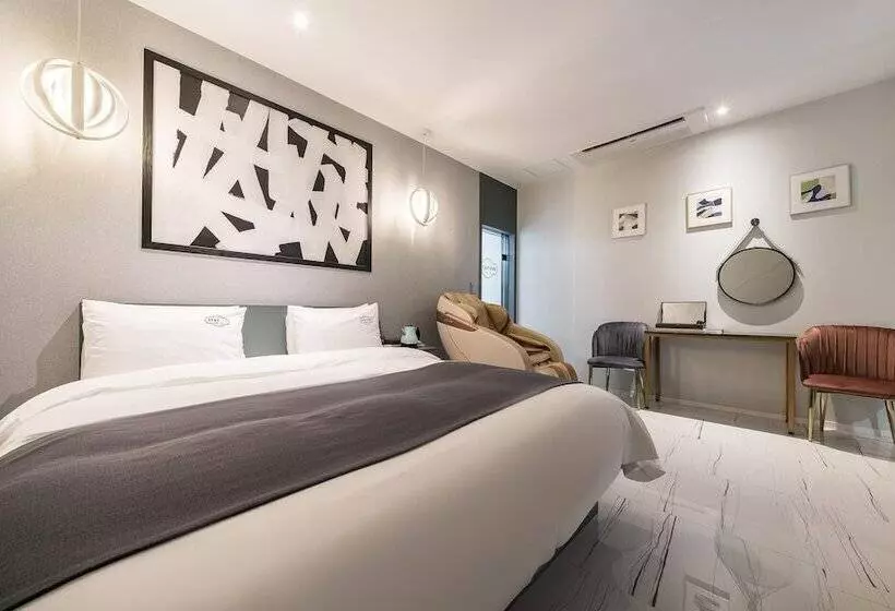 سوییت, Gimhae Jangyu Stay Inn