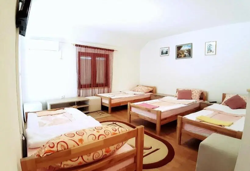 آپارتمان 1 خوابه با بالکن, Apartmani S.kilaći