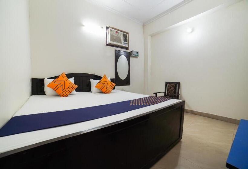 トリプルクラシックルーム, Oyo Star Guest House