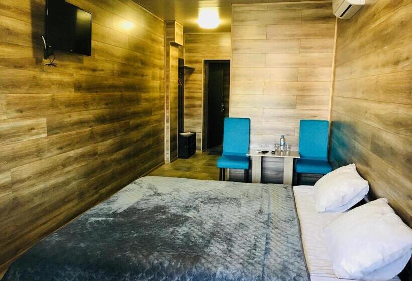 اتاق لوکس, Restaurant Complex Relax