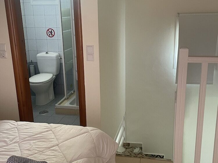 غرفة دوبلكس, Mythos Apts Rentit