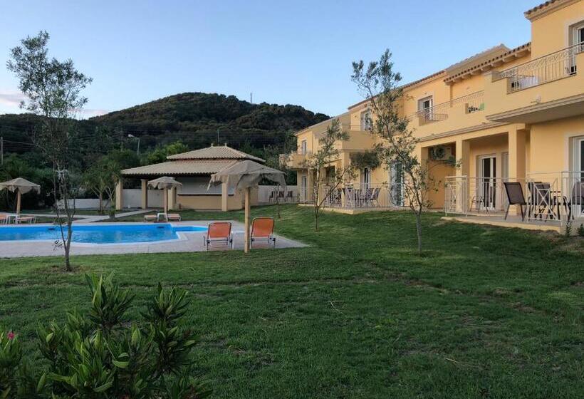 إستوديو قياسى مزودة بتراس, Mythos Apts Rentit