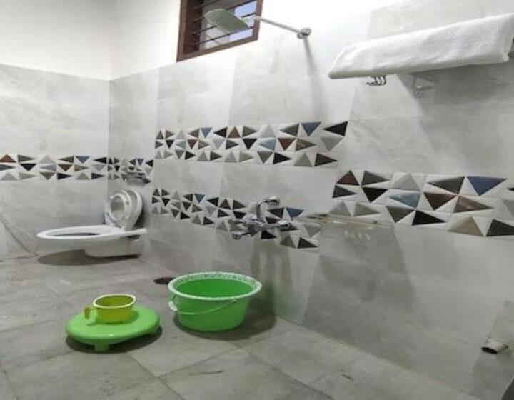 디럭스 룸, Avm Paradise