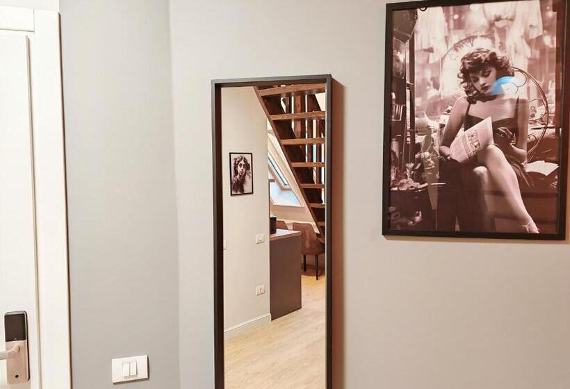 اتاق پریمیوم چهارنفره, Leda Residence