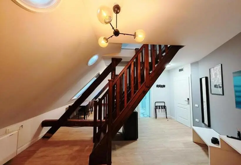 Pokój Czteroosobowy Premium, Leda Residence