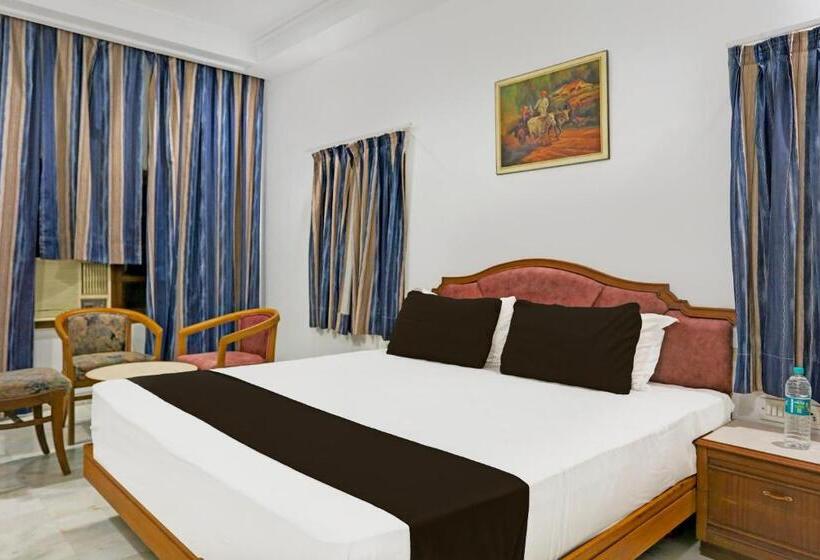 غرفة كلاسيكية ثلاثية, Collection O Hotel Khalsa Palace