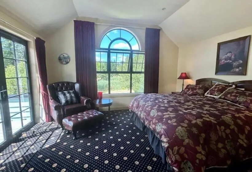 اتاق لوکس با بالکن, Fontainebleau Luxury B&b