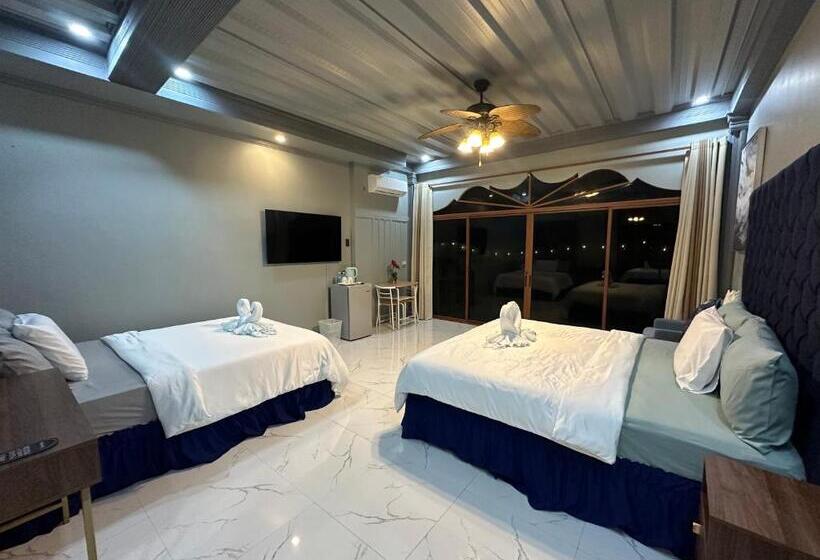 חדר משפחתי צדדי נוף לים, Lawson’s Beach Resort