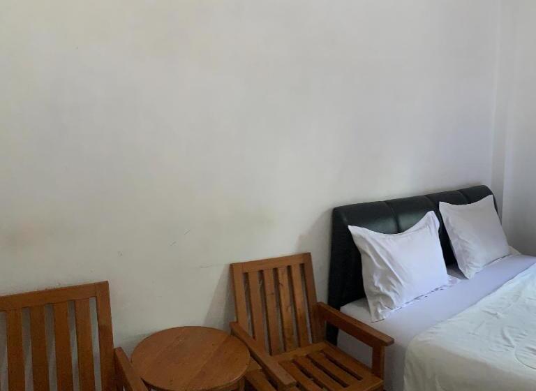 חדר סטנדרט יחיד, Nascar Famili