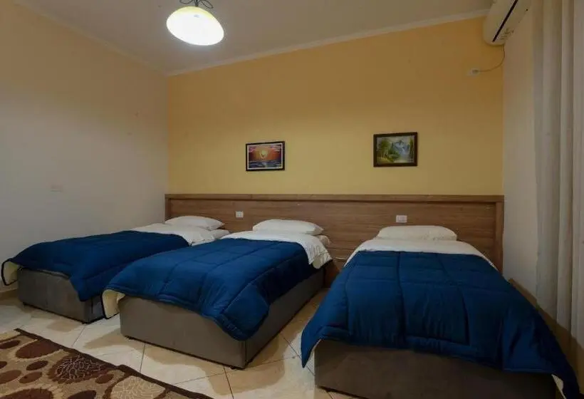 Standard Kolmen Hengen Huone, Restorant Halal Il Tramonto