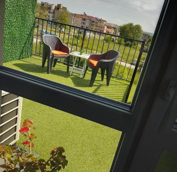 חדר סטנדרט, July S Guest House