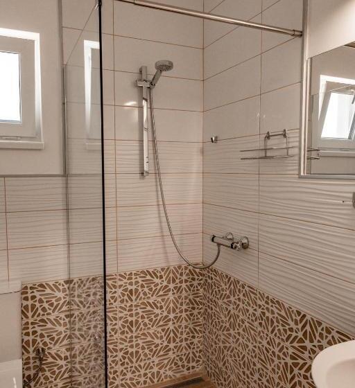 اتاق استاندارد, July S Guest House