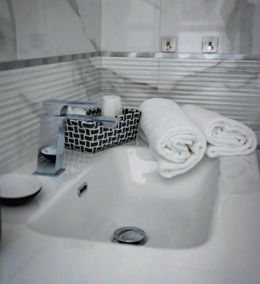 اتاق استاندارد با بالکن, Letagghjate Exclusive Rooms And Suites